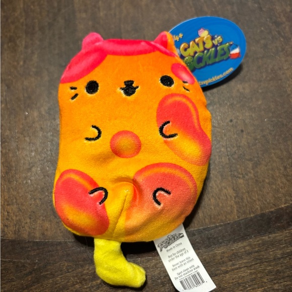 Cats vs Pickles Bean - Picture 1 of 2